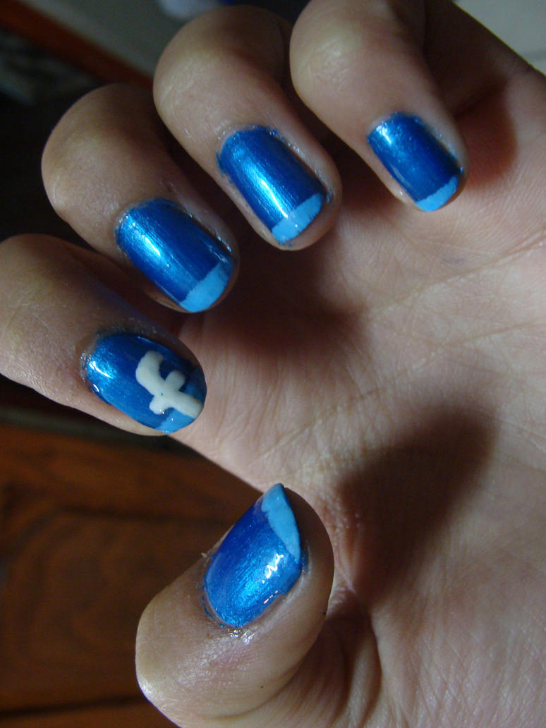 Facebook nails by camilaccd